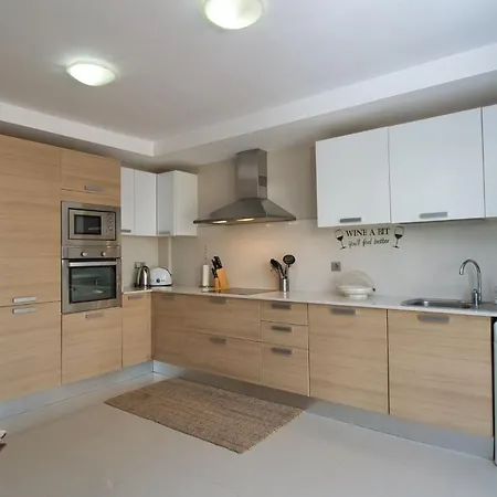 Sun Bay Villas, Lovely 3 Bed With Private Pool & Sea Views